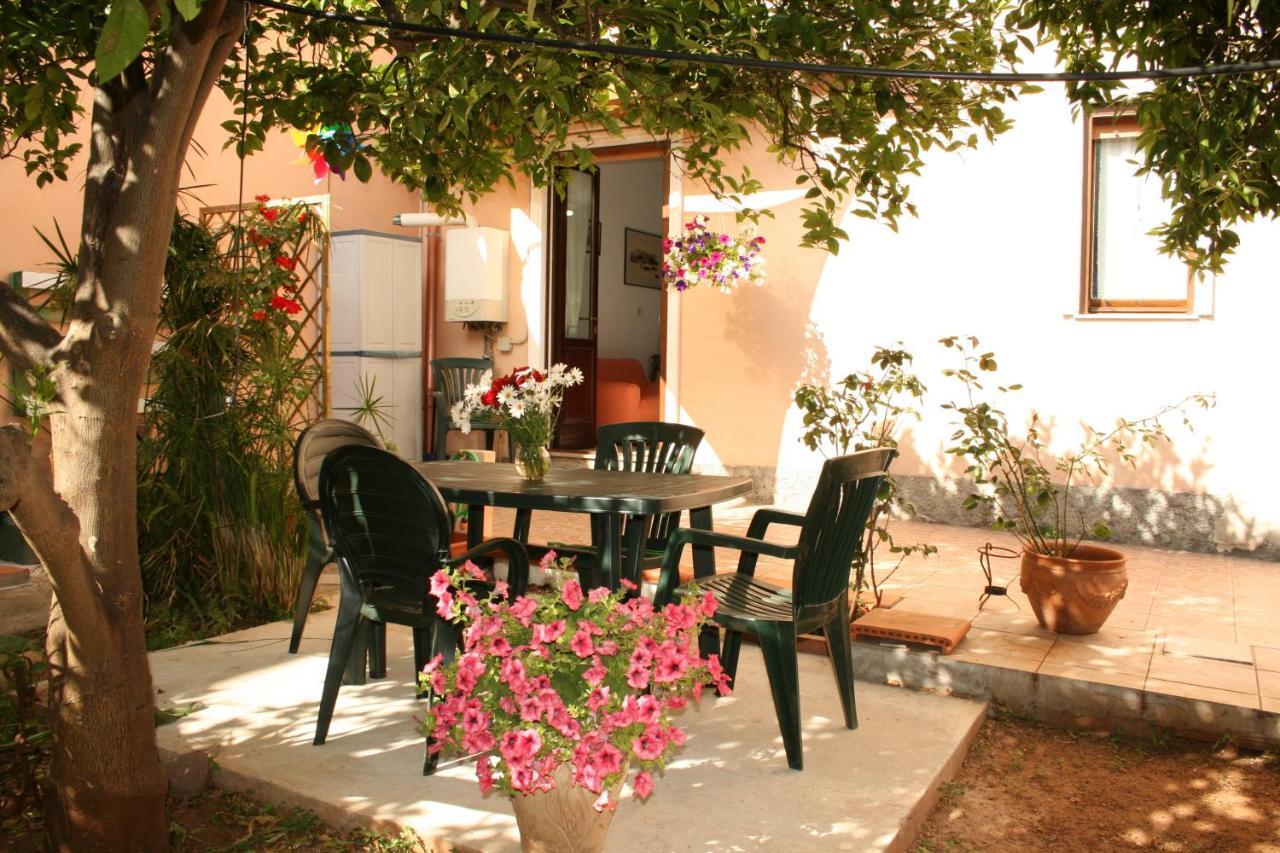 La Casa Dei Nonni Villa Iglesias Exterior photo